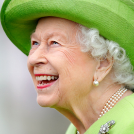 queen elizabeth smiling.jpg