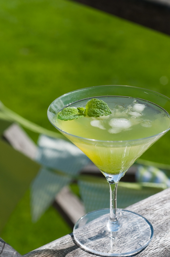 Elderflower & Basil Cocktail